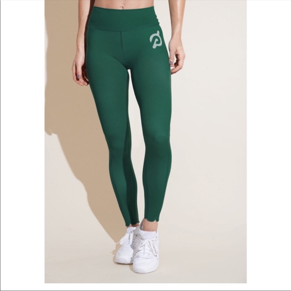 Peloton scalloped emerald green leggings